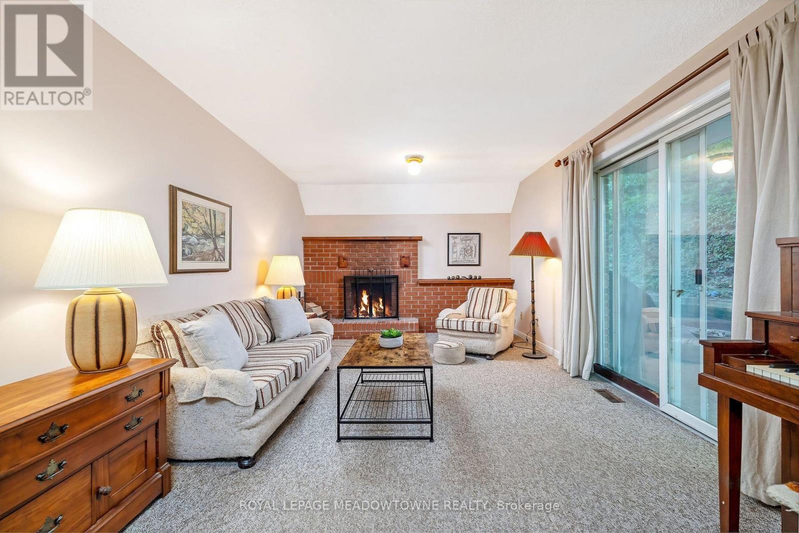 12 Mullen Place, Halton Hills (Glen Williams), Ontario  L7G 2R9 - Photo 17 - W13823676