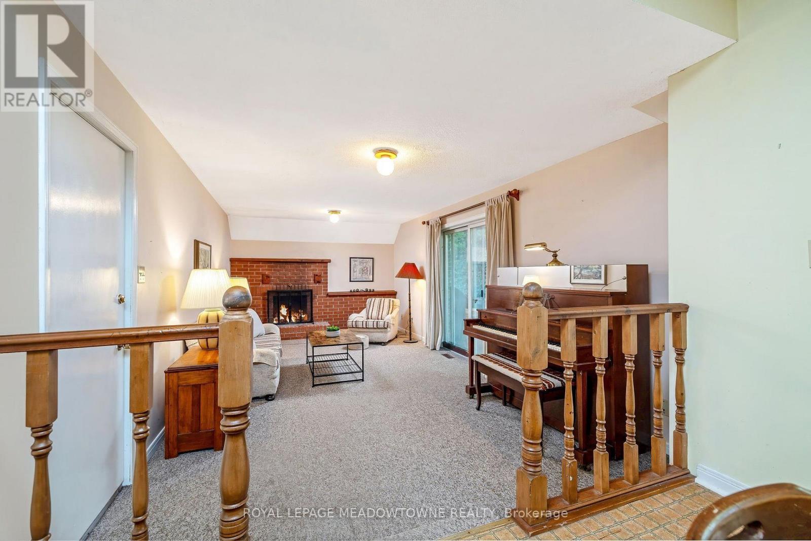 12 Mullen Place, Halton Hills (Glen Williams), Ontario  L7G 2R9 - Photo 18 - W13823676