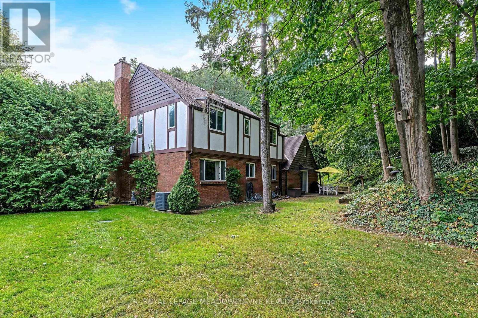 12 Mullen Place, Halton Hills (Glen Williams), Ontario  L7G 2R9 - Photo 33 - W13823676
