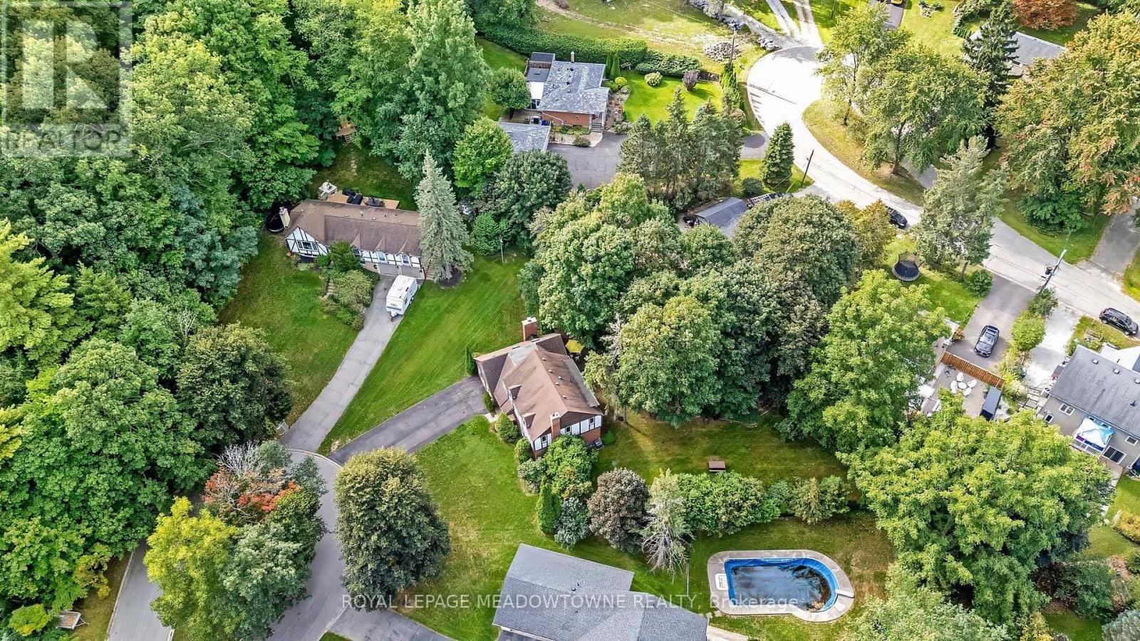 12 Mullen Place, Halton Hills (Glen Williams), Ontario  L7G 2R9 - Photo 38 - W13823676