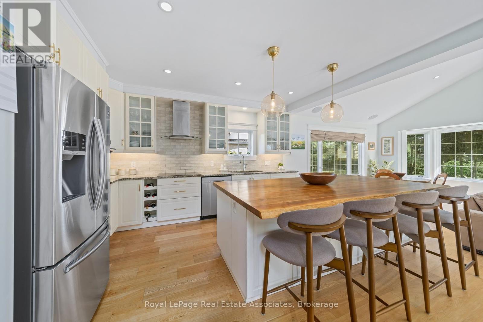 16 Wildwood Road, Halton Hills (Glen Williams), Ontario  L7G 2W7 - Photo 13 - W13823710