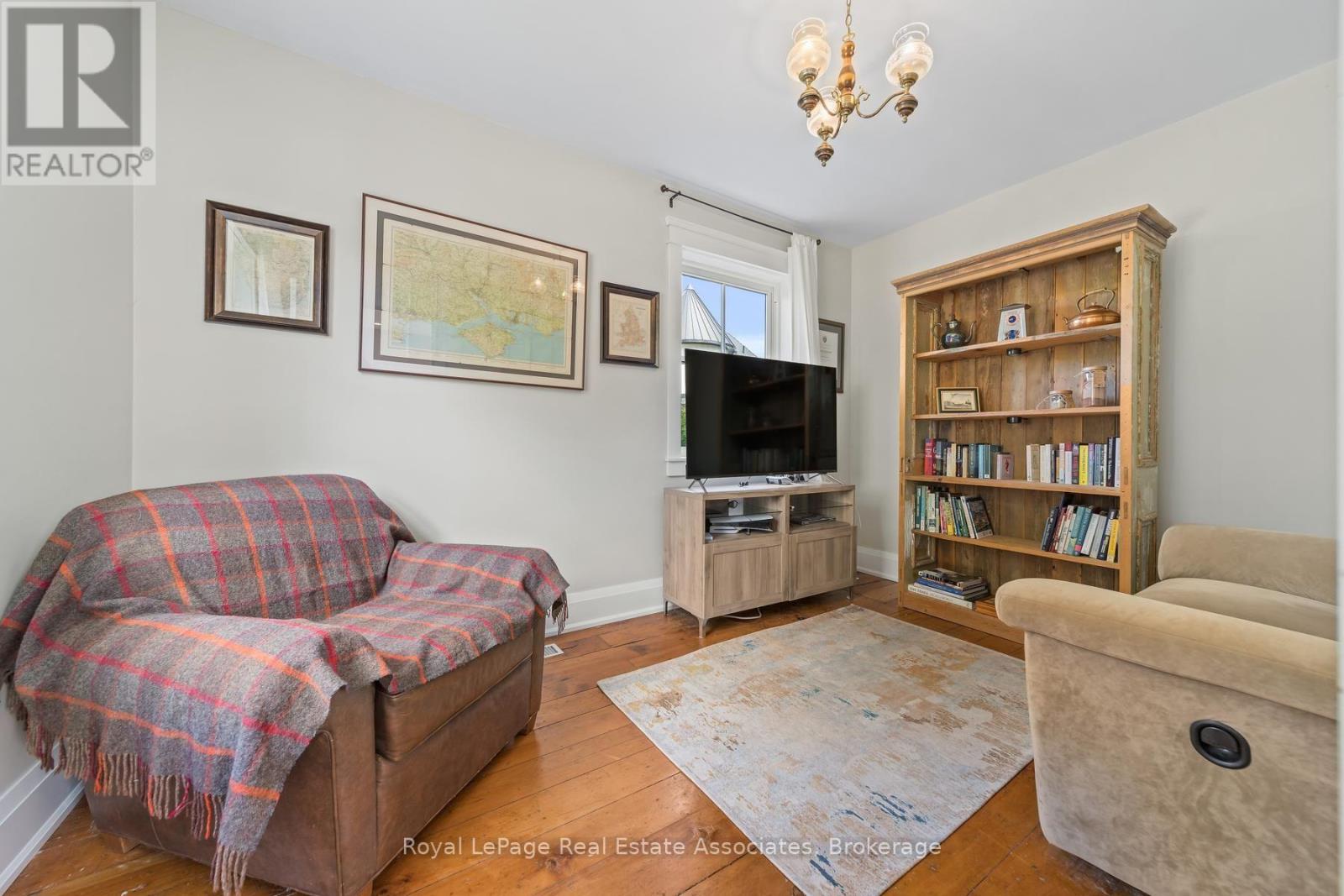 16 Wildwood Road, Halton Hills (Glen Williams), Ontario  L7G 2W7 - Photo 18 - W13823710
