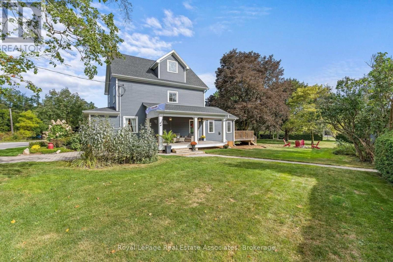 16 Wildwood Road, Halton Hills (Glen Williams), Ontario  L7G 2W7 - Photo 3 - W13823710