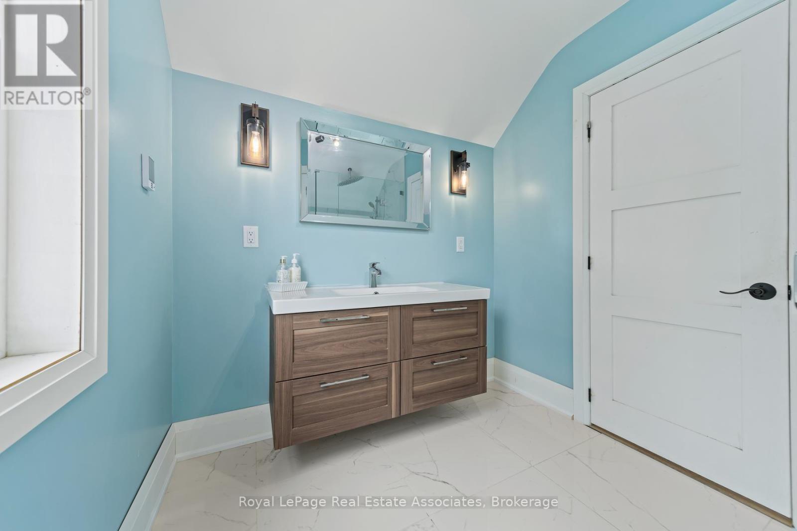 16 Wildwood Road, Halton Hills (Glen Williams), Ontario  L7G 2W7 - Photo 32 - W13823710
