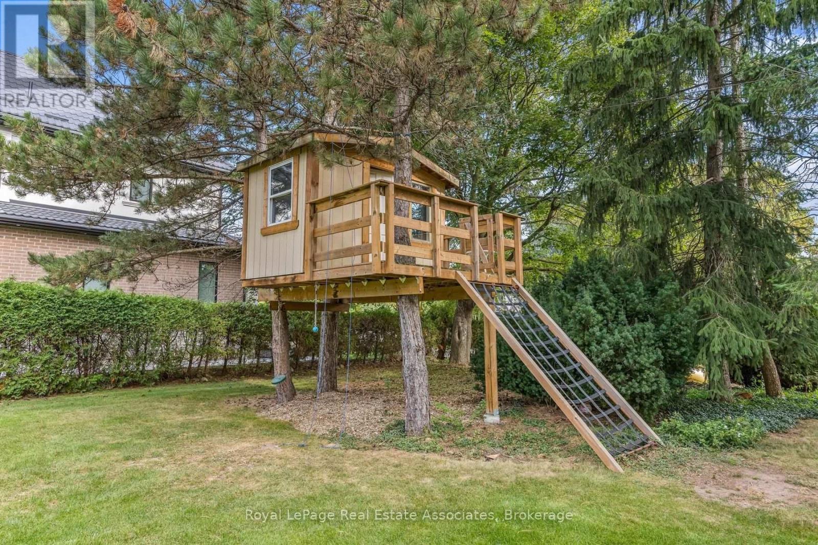 16 Wildwood Road, Halton Hills (Glen Williams), Ontario  L7G 2W7 - Photo 42 - W13823710
