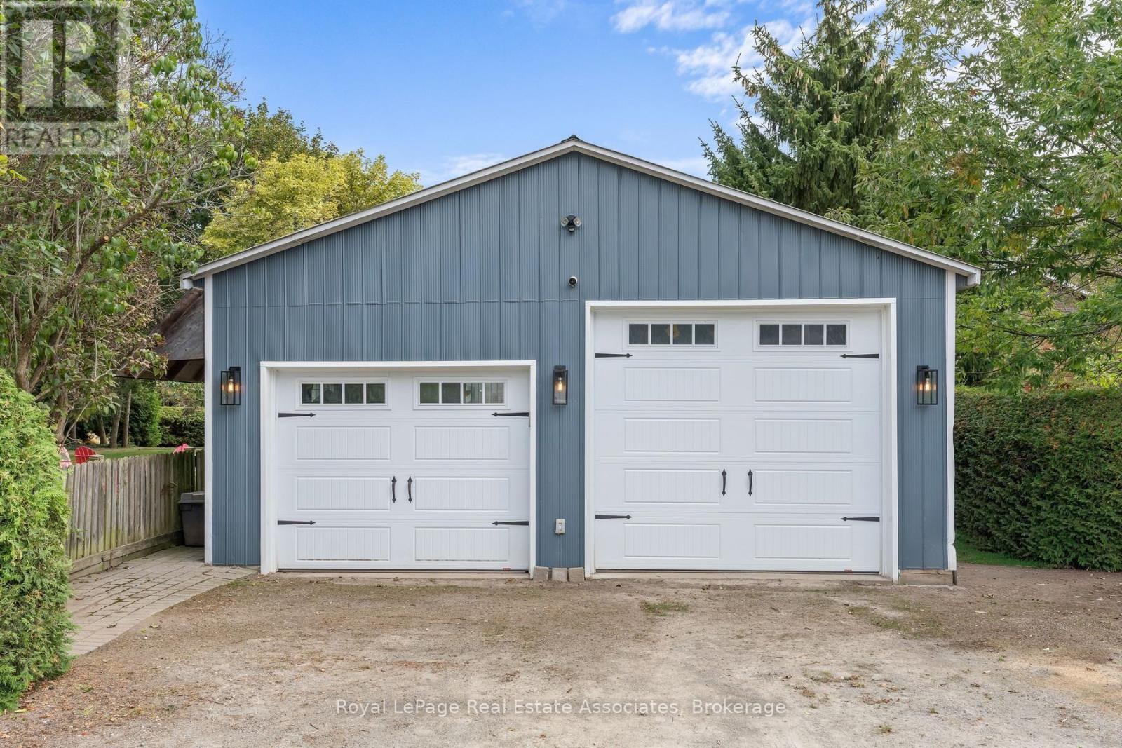 16 Wildwood Road, Halton Hills (Glen Williams), Ontario  L7G 2W7 - Photo 46 - W13823710