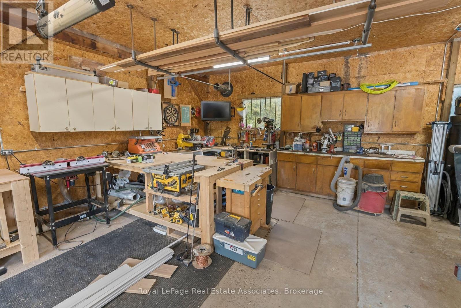 16 Wildwood Road, Halton Hills (Glen Williams), Ontario  L7G 2W7 - Photo 48 - W13823710