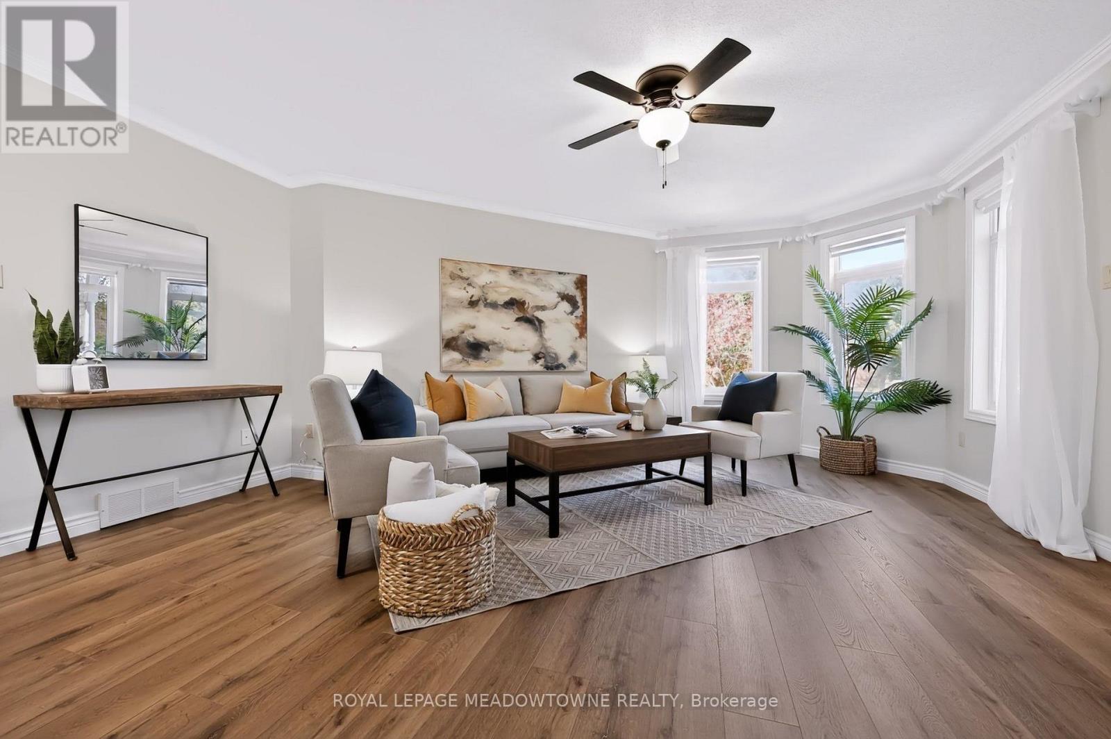 16 Harrop Avenue, Halton Hills (Georgetown), Ontario  L7G 5R2 - Photo 1 - W13824726