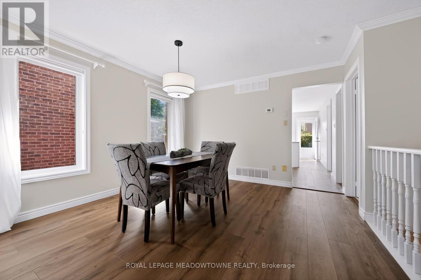 16 Harrop Avenue, Halton Hills (Georgetown), Ontario  L7G 5R2 - Photo 10 - W13824726