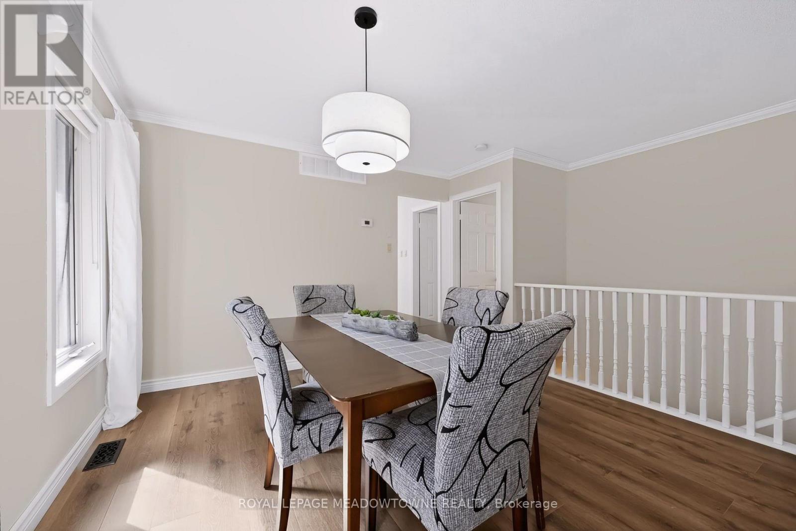 16 Harrop Avenue, Halton Hills (Georgetown), Ontario  L7G 5R2 - Photo 11 - W13824726
