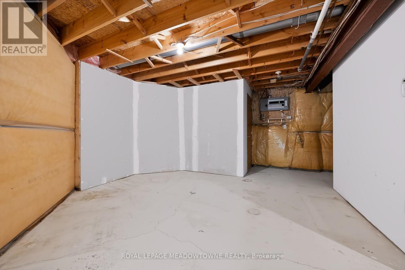 16 Harrop Avenue, Halton Hills (Georgetown), Ontario  L7G 5R2 - Photo 43 - W13824726