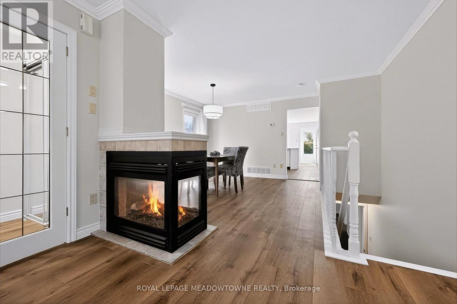16 Harrop Avenue, Halton Hills (Georgetown), Ontario  L7G 5R2 - Photo 9 - W13824726