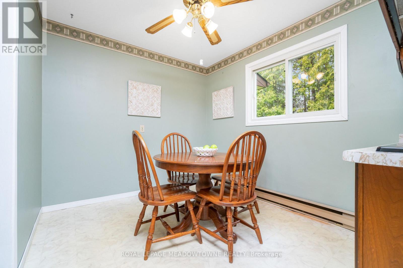 39 Wildwood Road, Halton Hills (Glen Williams), Ontario  L7G 2W8 - Photo 17 - W13824936