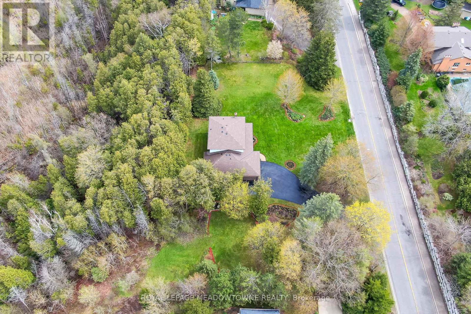 39 Wildwood Road, Halton Hills (Glen Williams), Ontario  L7G 2W8 - Photo 37 - W13824936