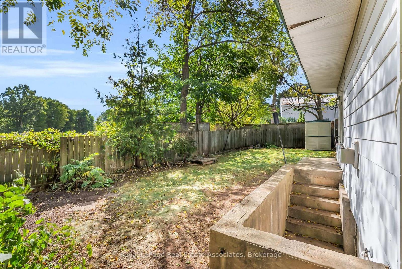 20 Adamson Street N, Halton Hills (Rural Halton Hills), Ontario  L0P 0A2 - Photo 25 - W13827938