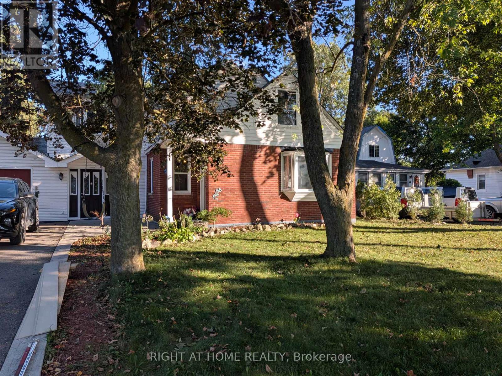 Suite B - 242 Arthur Street, Halton Hills (Ac Acton), Ontario  L7J 1M1 - Photo 1 - W13828250