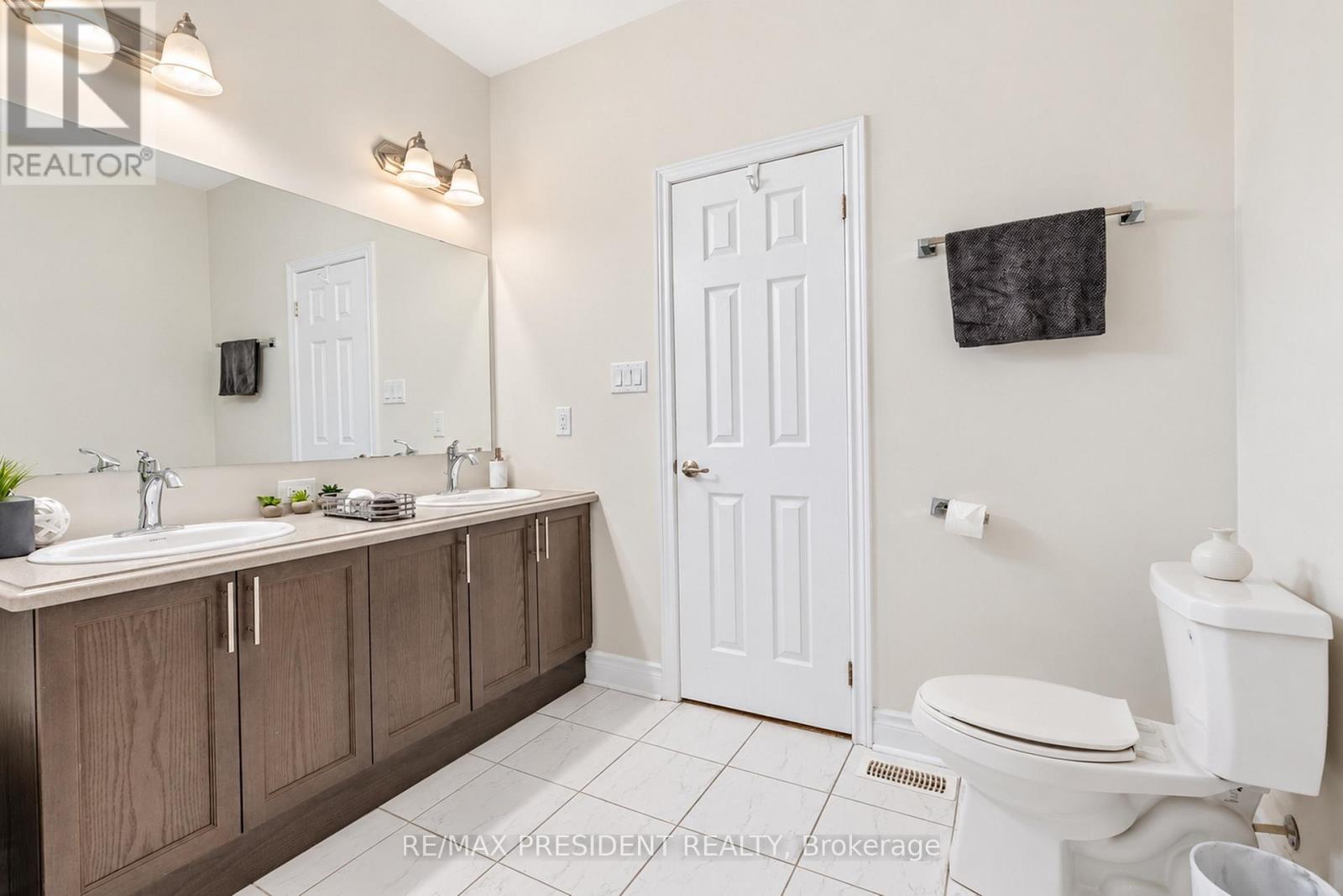 31 Monarch Drive, Halton Hills (Georgetown), Ontario  L7G 0H9 - Photo 38 - W13828804
