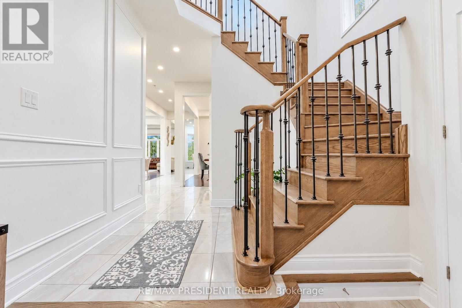 31 Monarch Drive, Halton Hills (Georgetown), Ontario  L7G 0H9 - Photo 7 - W13828804
