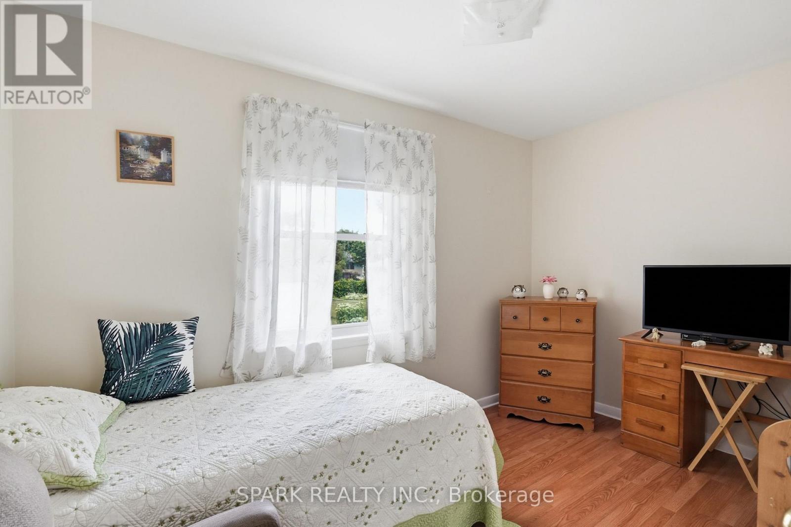 416 Delrex Boulevard, Halton Hills (Georgetown), Ontario  L7G 4H9 - Photo 15 - W13828922