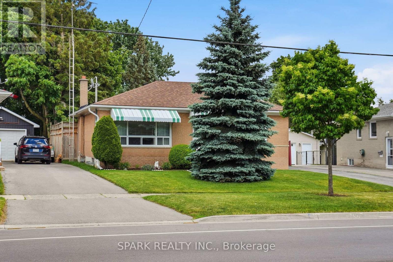 416 Delrex Boulevard, Halton Hills (Georgetown), Ontario  L7G 4H9 - Photo 2 - W13828922