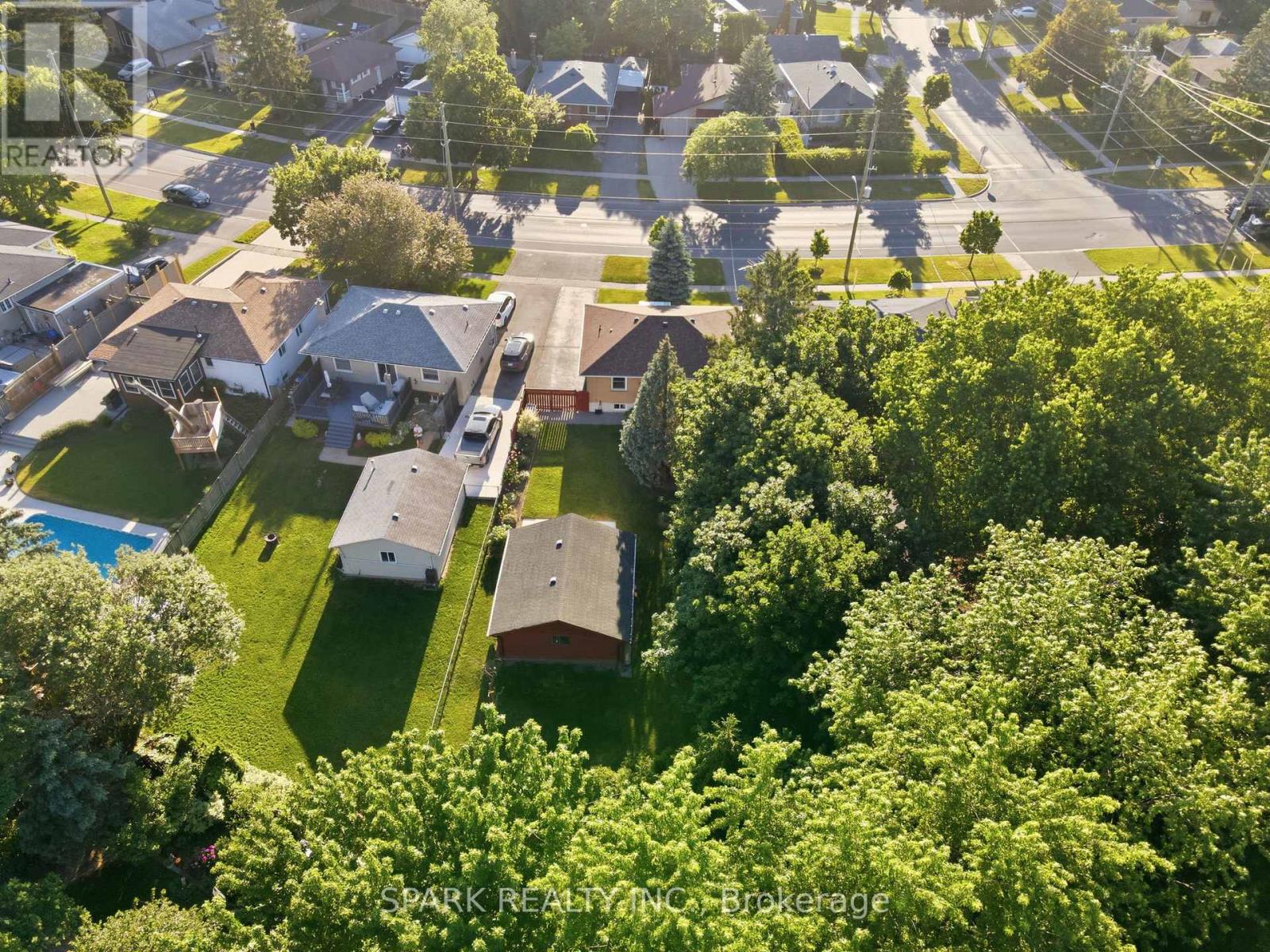 416 Delrex Boulevard, Halton Hills (Georgetown), Ontario  L7G 4H9 - Photo 49 - W13828922