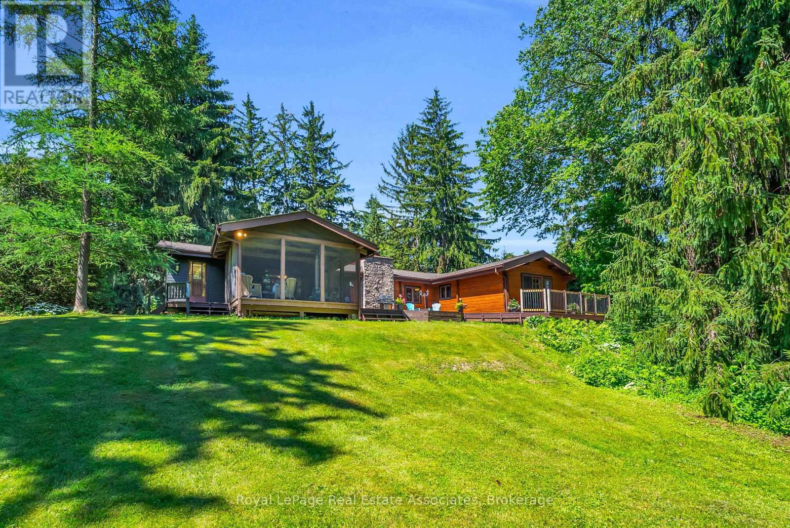 19 Confederation Street, Halton Hills (Glen Williams), Ontario  L7G 3R4 - Photo 37 - W13829212