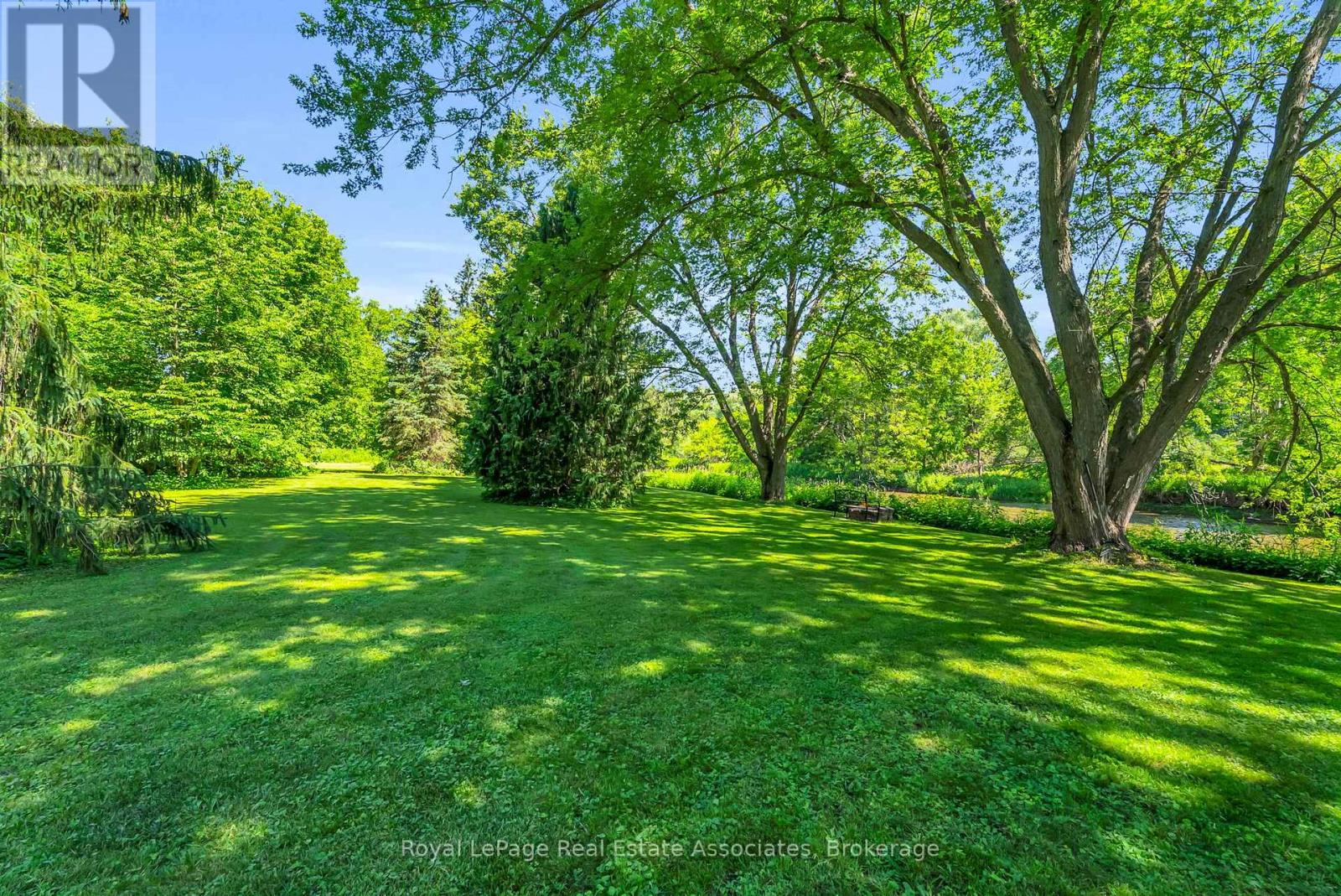19 Confederation Street, Halton Hills (Glen Williams), Ontario  L7G 3R4 - Photo 39 - W13829212
