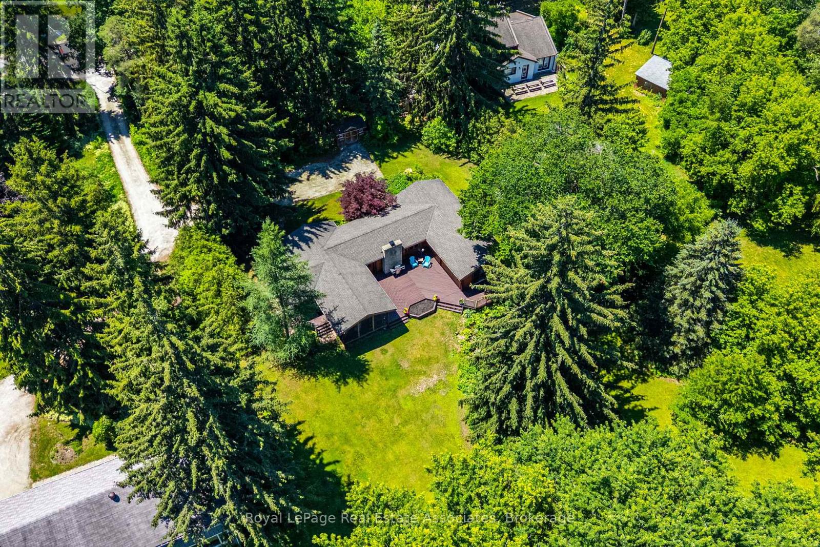 19 Confederation Street, Halton Hills (Glen Williams), Ontario  L7G 3R4 - Photo 46 - W13829212