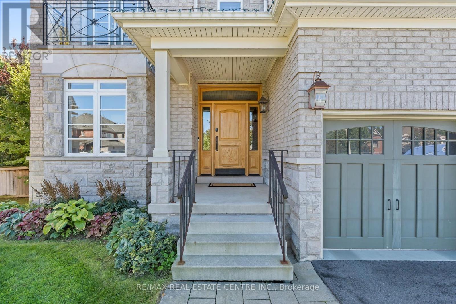 14 View Point Circle, Halton Hills (Georgetown), Ontario  L7G 6P2 - Photo 3 - W13829312