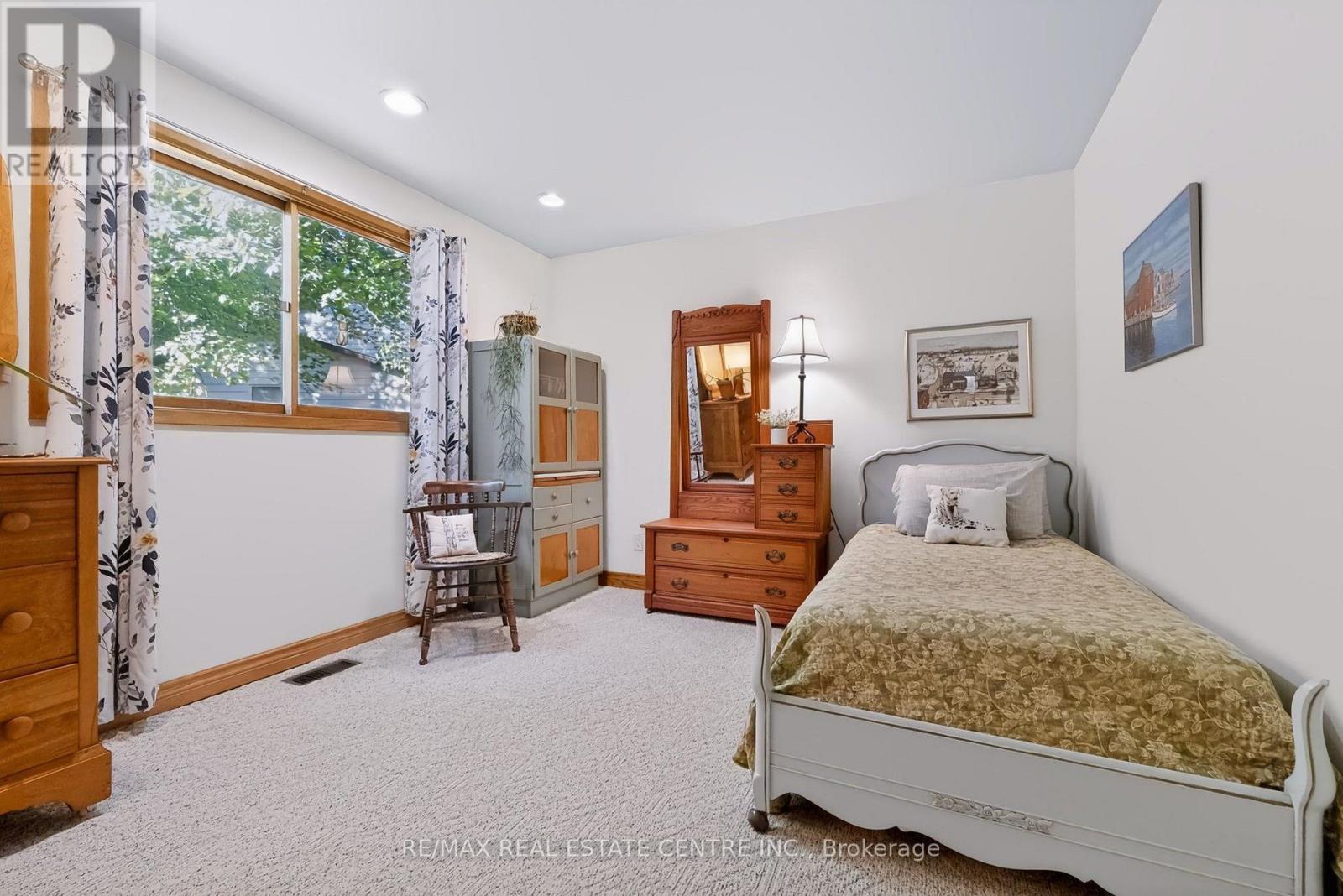 80 Glenda Jane Drive, Milton (Campbellville), Ontario  L0P 1B0 - Photo 25 - W13830314