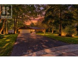 <div class="price">$1,325,000</div> 80 Glenda Jane Drive, Milton (Campbellville)<br><div style="margin-bottom:8px;"><small>RE/MAX Real Estate Centre Inc.</small></div><div class='bed_bath'>4 Bed | 3 Bath</div>