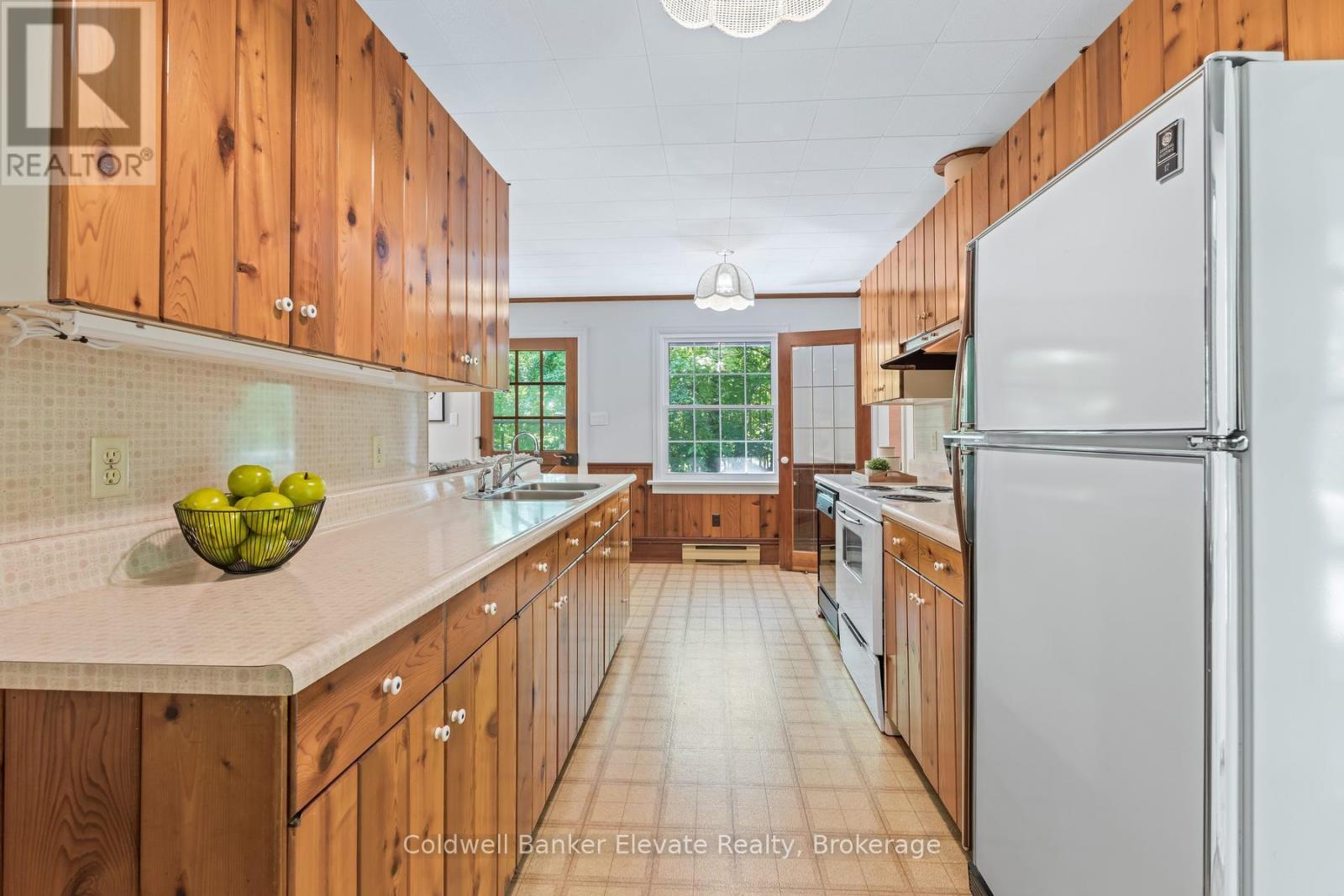 9761 Eighth Line, Halton Hills (Georgetown), Ontario  L7G 4S5 - Photo 12 - W13830446