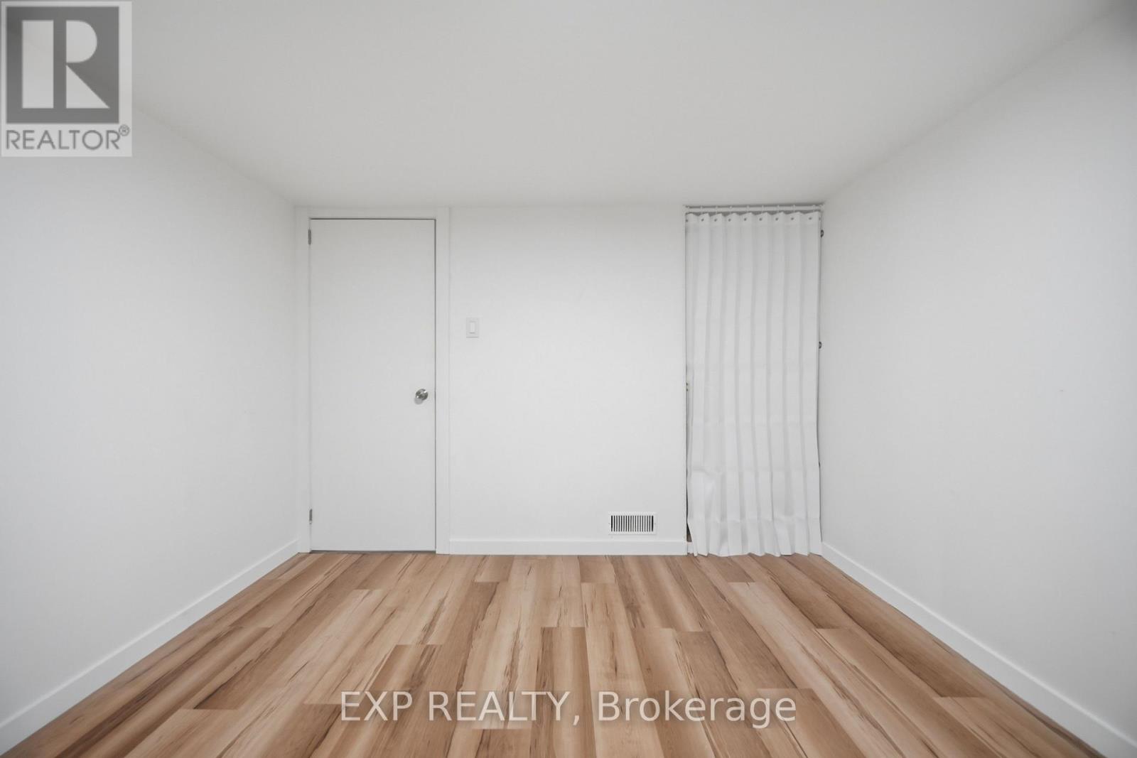 32 Maple Avenue E, Halton Hills (Georgetown), Ontario  L7G 5M2 - Photo 33 - W13830454