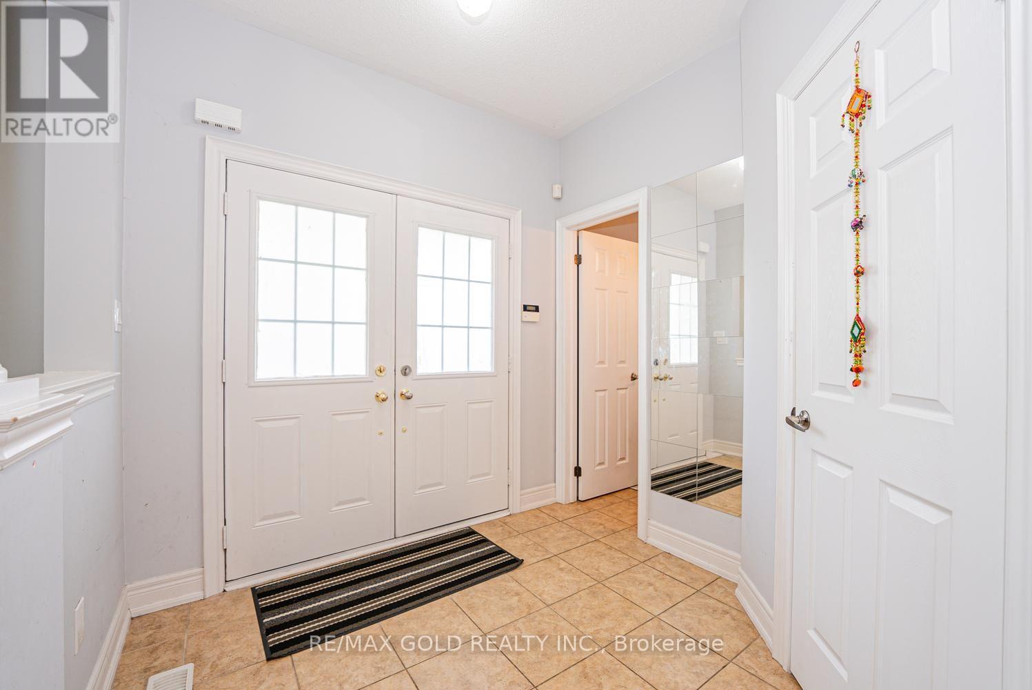 424 Barber Drive, Halton Hills (Georgetown), Ontario  L7G 0A5 - Photo 8 - W13831360