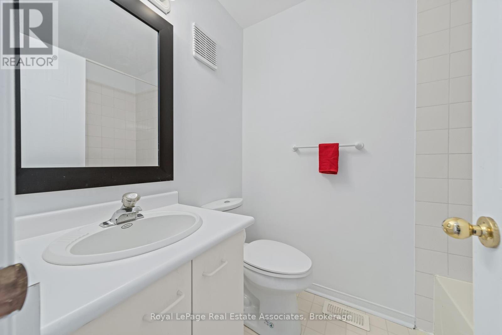30 Stewart Maclaren Road, Halton Hills (Georgetown), Ontario  L7G 5L9 - Photo 24 - W13834298