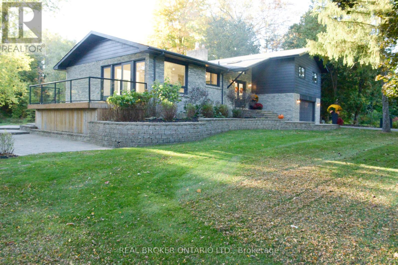 572 Main Street, Halton Hills (Glen Williams), Ontario  L7G 3T6 - Photo 1 - W13834990