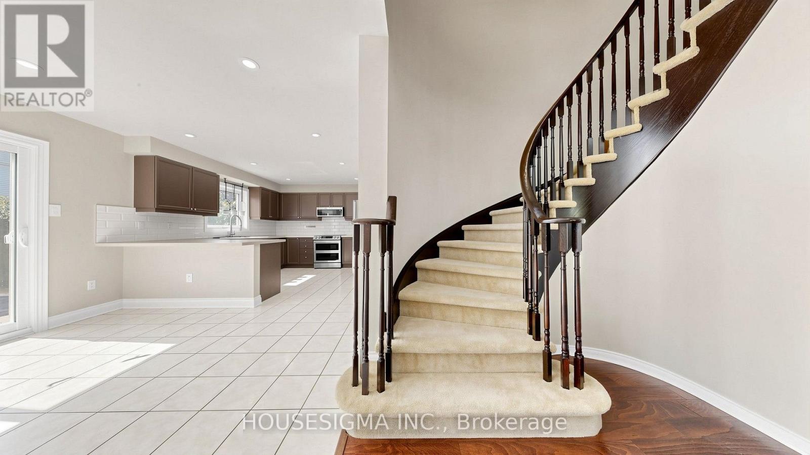 32 Willoughby Way, Halton Hills (Georgetown), Ontario  L7G 6C4 - Photo 14 - W13836026