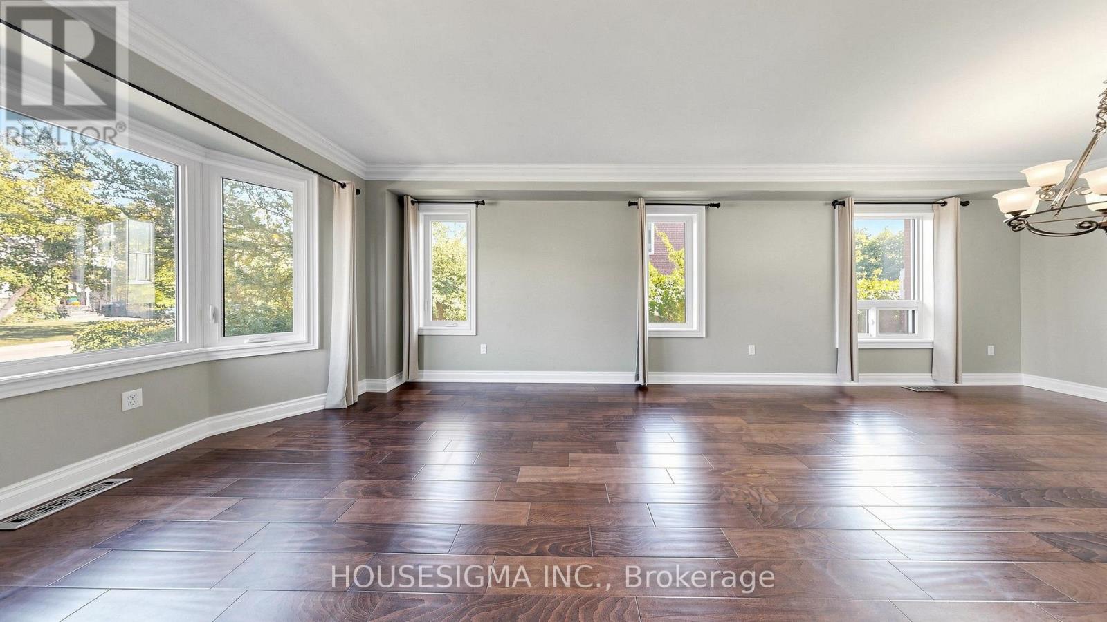 32 Willoughby Way, Halton Hills (Georgetown), Ontario  L7G 6C4 - Photo 4 - W13836026