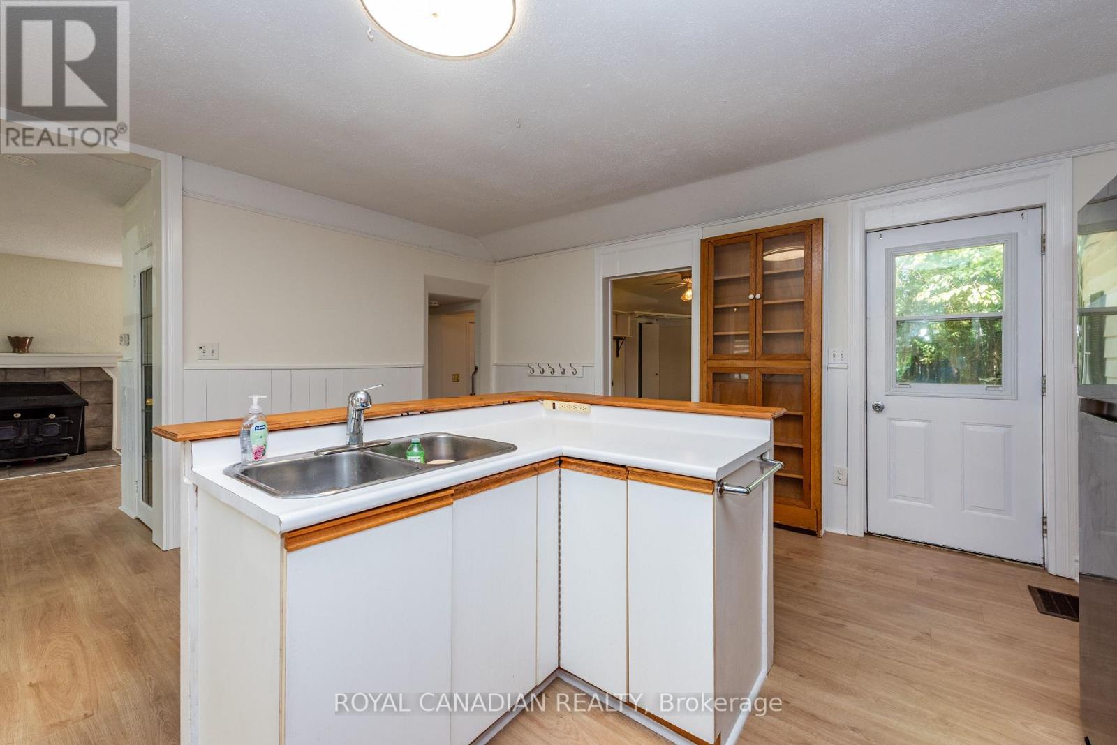 9775 Highway 7, Halton Hills (Rural Halton Hills), Ontario  L7J 2L8 - Photo 14 - W13839350