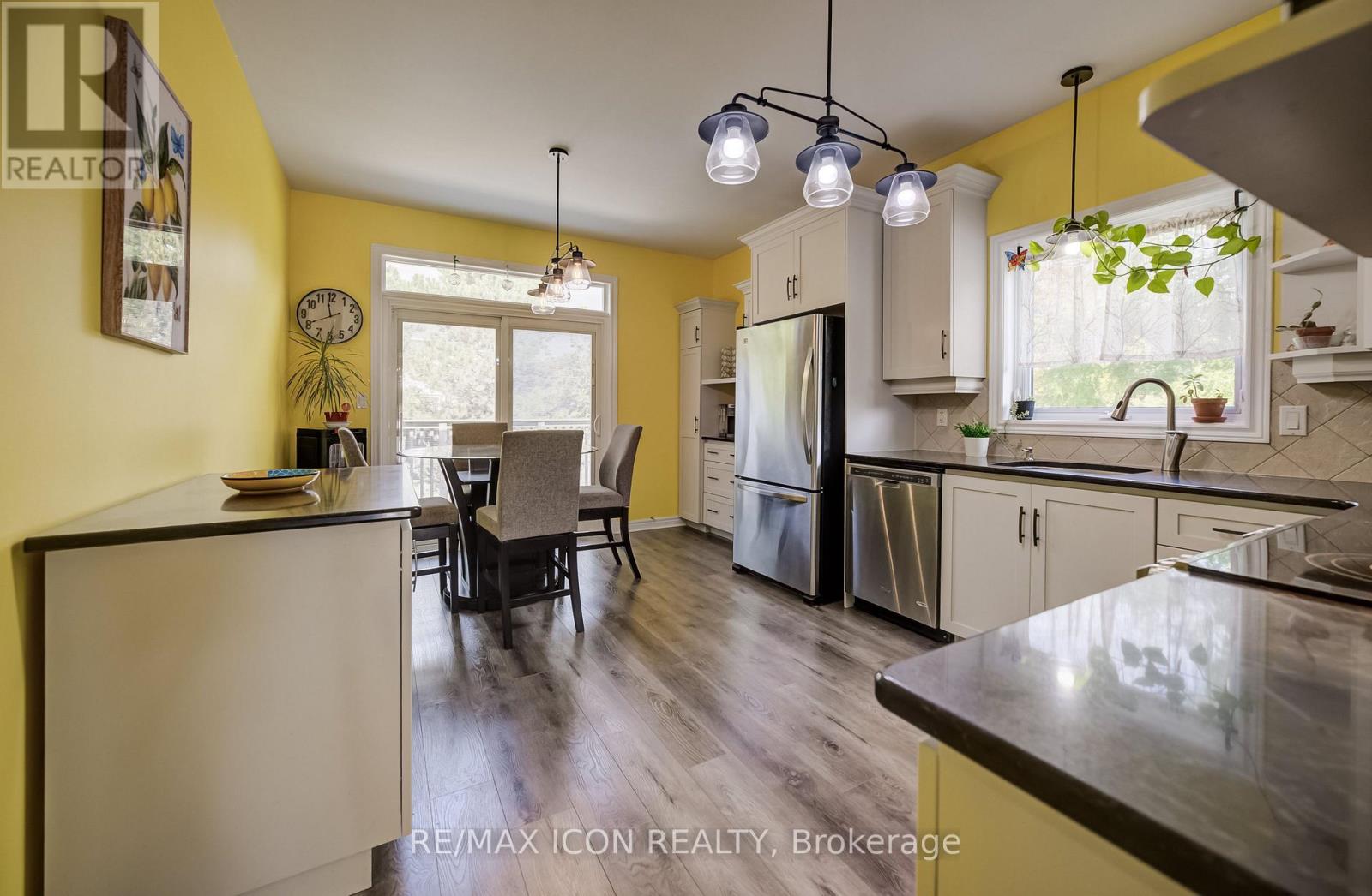 17 Kingsley Road, Halton Hills (Ac Acton), Ontario  L7J 2Z5 - Photo 10 - W13839716