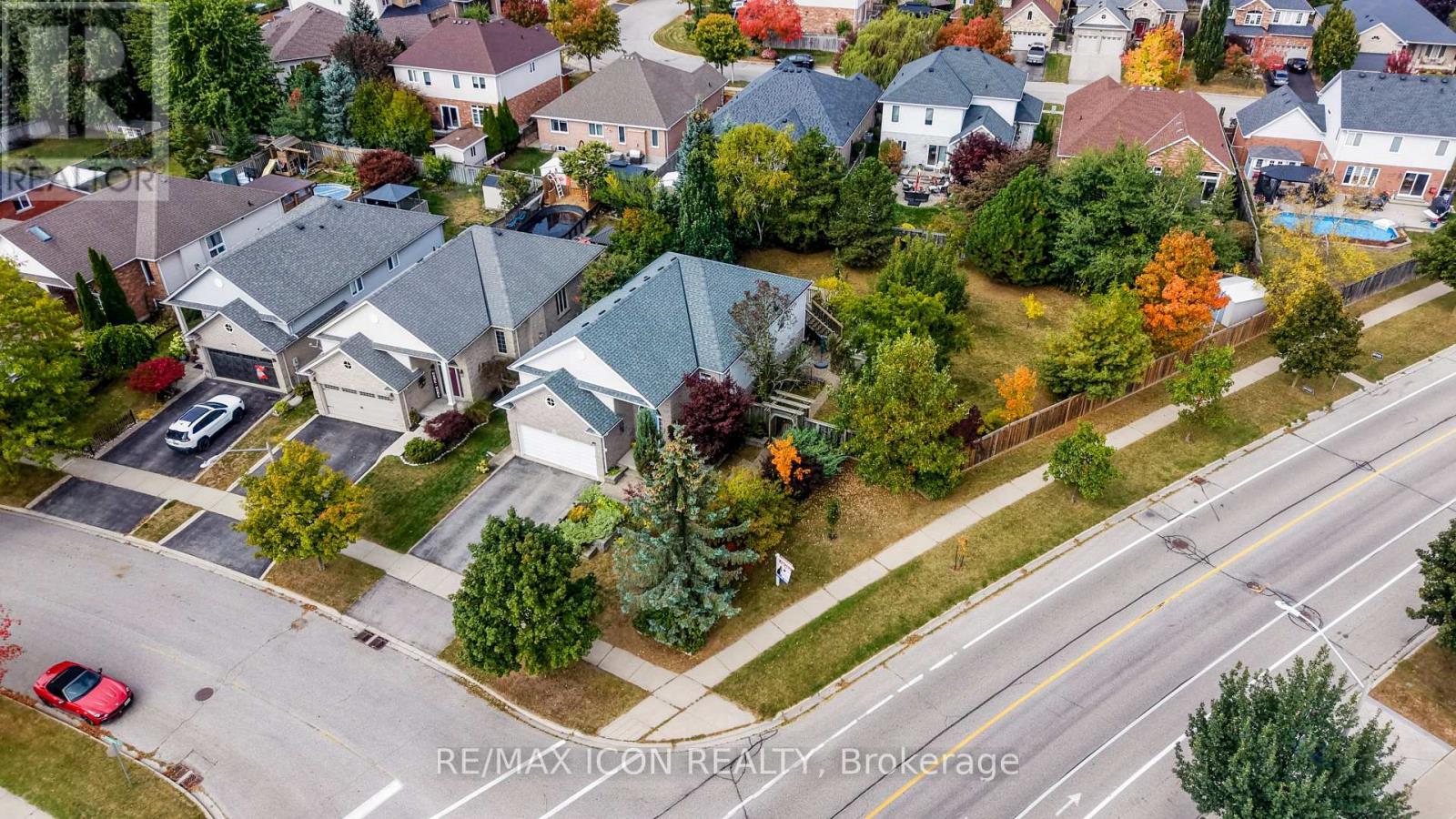 17 Kingsley Road, Halton Hills (Ac Acton), Ontario  L7J 2Z5 - Photo 3 - W13839716
