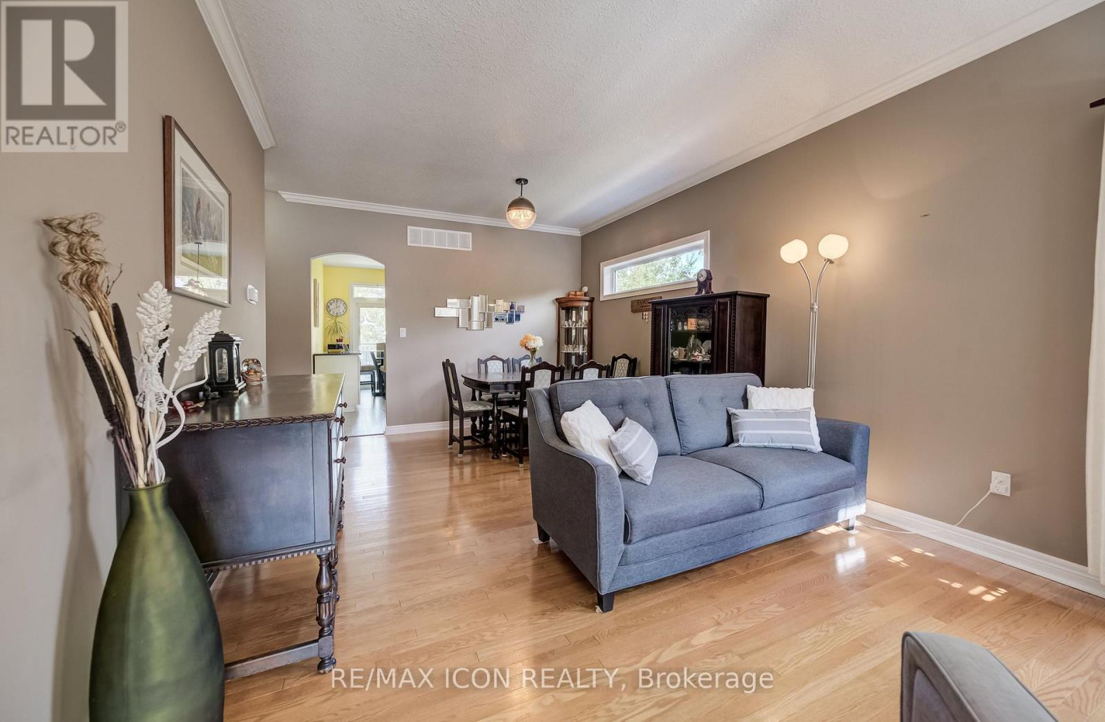 17 Kingsley Road, Halton Hills (Ac Acton), Ontario  L7J 2Z5 - Photo 6 - W13839716