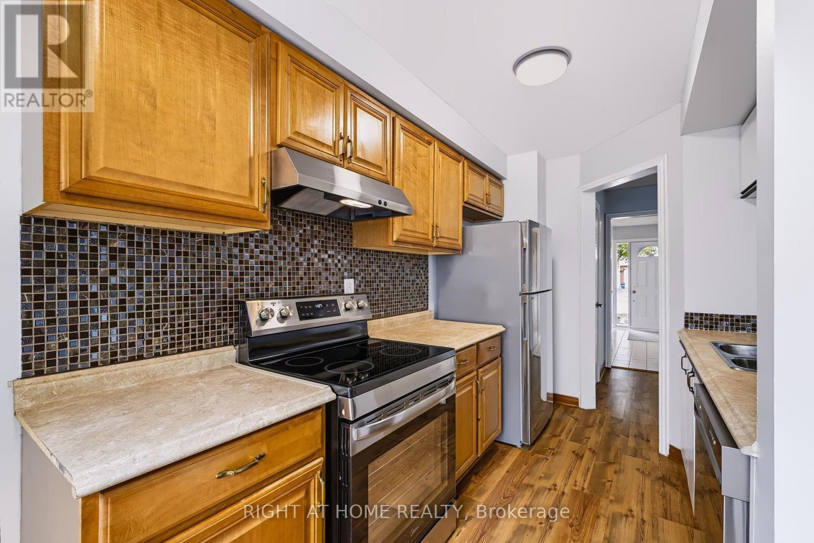 77 Stewart Maclaren Road, Halton Hills (Georgetown), Ontario  L7G 5L8 - Photo 10 - W13842686