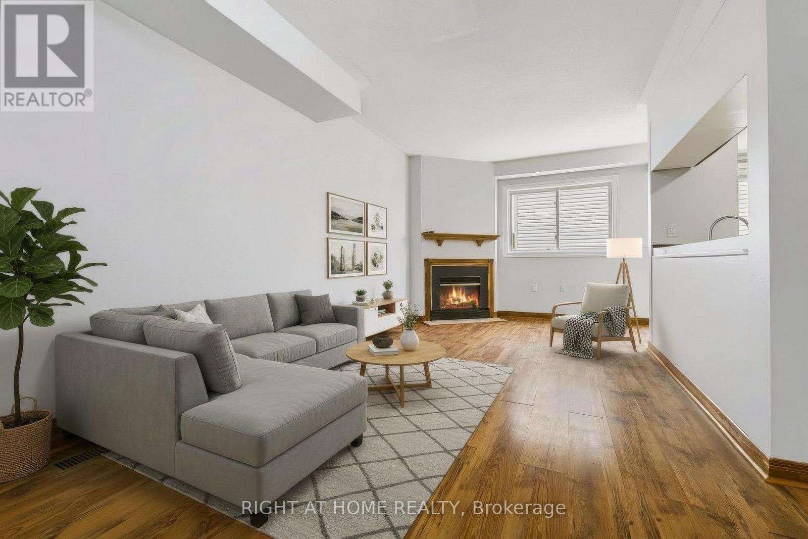 77 Stewart Maclaren Road, Halton Hills (Georgetown), Ontario  L7G 5L8 - Photo 6 - W13842686