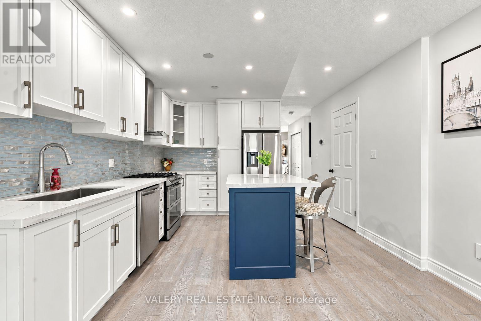 106 Doctor Moore Court, Halton Hills (Ac Acton), Ontario  L7J 3A7 - Photo 9 - W13844524