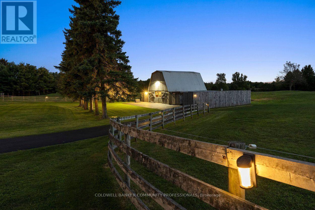 12216 Sixth Line, Milton (Na Rural Nassagaweya), Ontario  L7J 2L7 - Photo 10 - W13845536