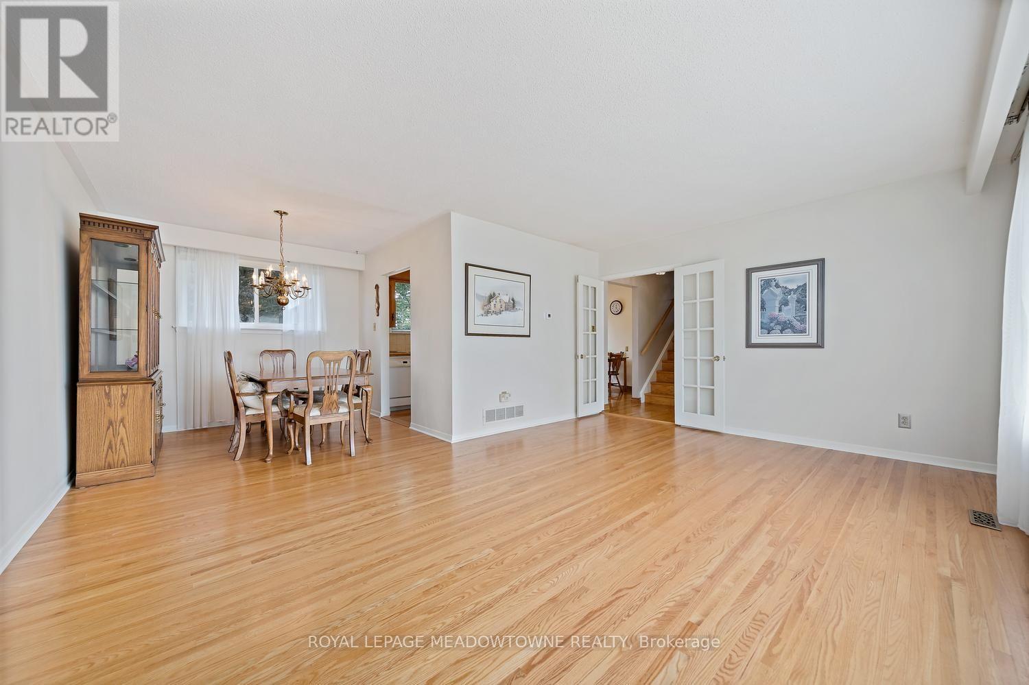 5 Lucinda Place, Halton Hills (Georgetown), Ontario  L7G 1J8 - Photo 10 - W13847394