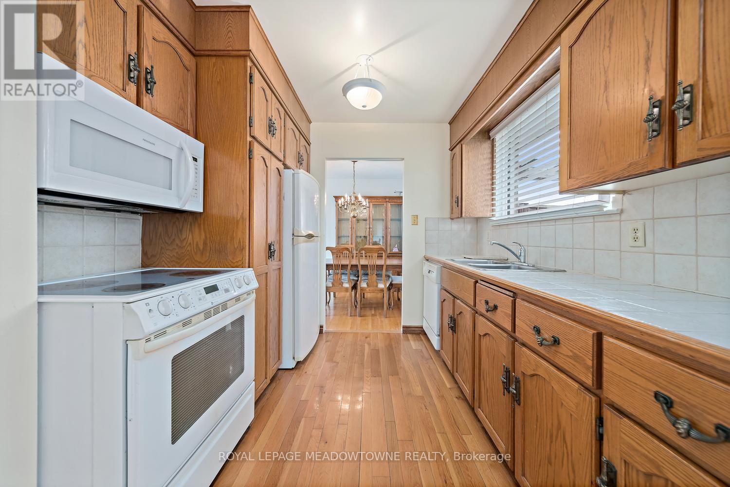 5 Lucinda Place, Halton Hills (Georgetown), Ontario  L7G 1J8 - Photo 15 - W13847394