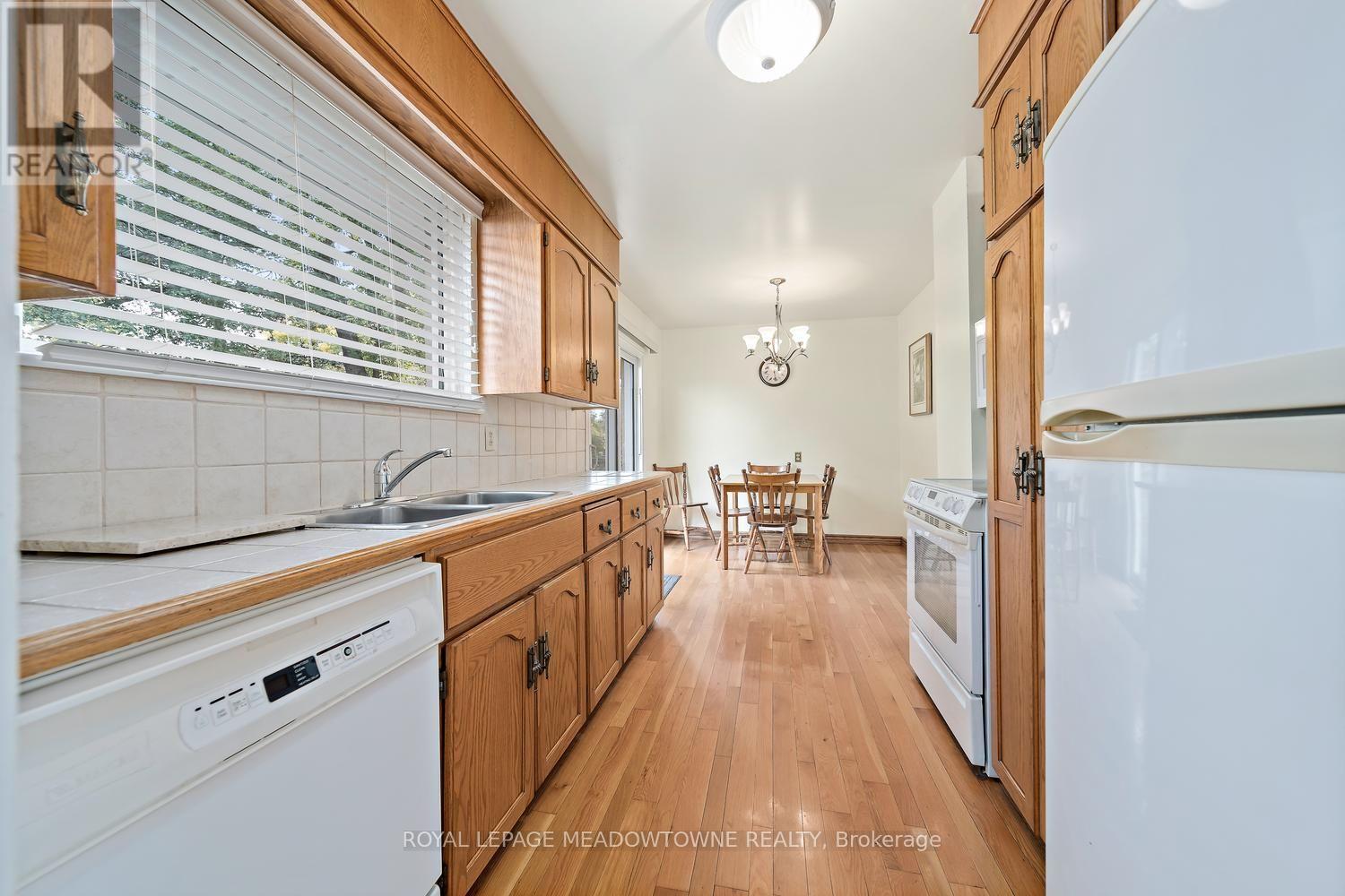 5 Lucinda Place, Halton Hills (Georgetown), Ontario  L7G 1J8 - Photo 16 - W13847394