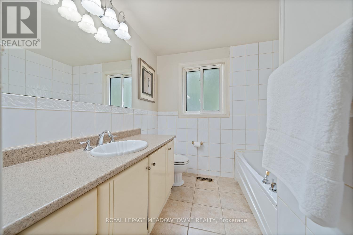 5 Lucinda Place, Halton Hills (Georgetown), Ontario  L7G 1J8 - Photo 25 - W13847394